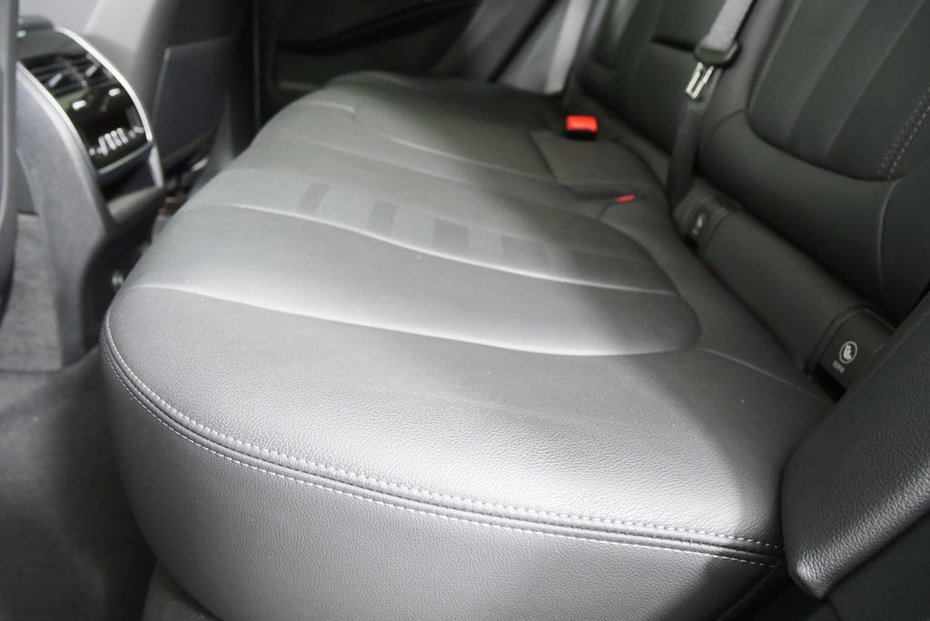 Thumbnail: 2022 BMW X5 - 14