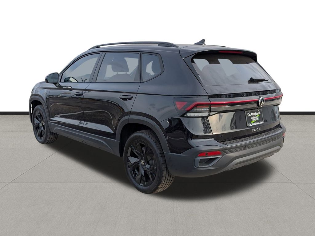 2026 Volkswagen Taos 1.5T SE Black - 6