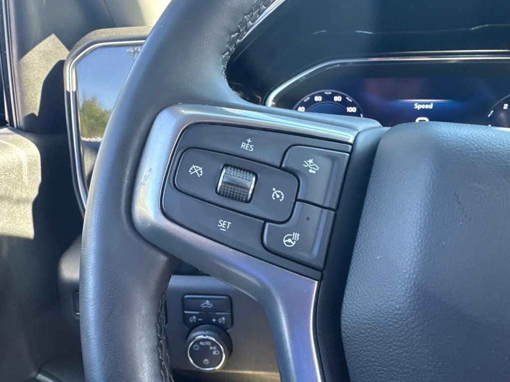 Used 2025 Gray Chevrolet LT image 12