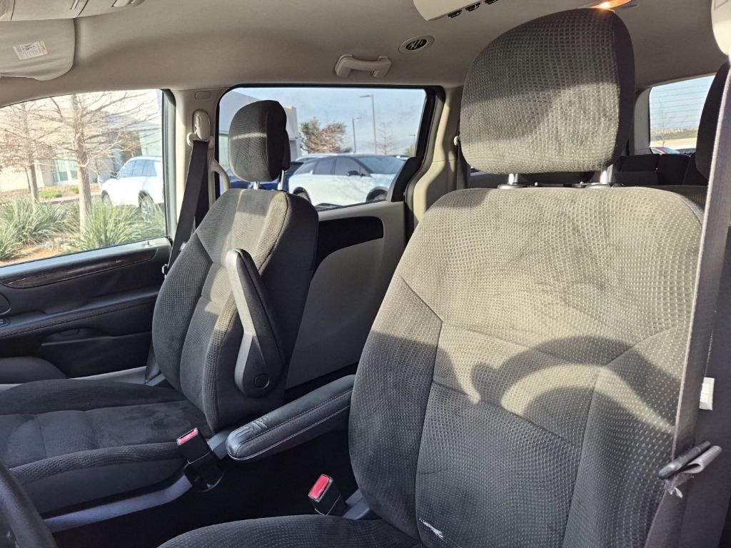 Used Car 2018 Dodge Grand Caravan  Se For Sale Under $15,000 In Austin, Texas