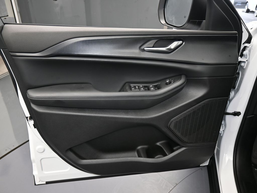 New 2026 Bright White Clearcoat Jeep Laredo image 13