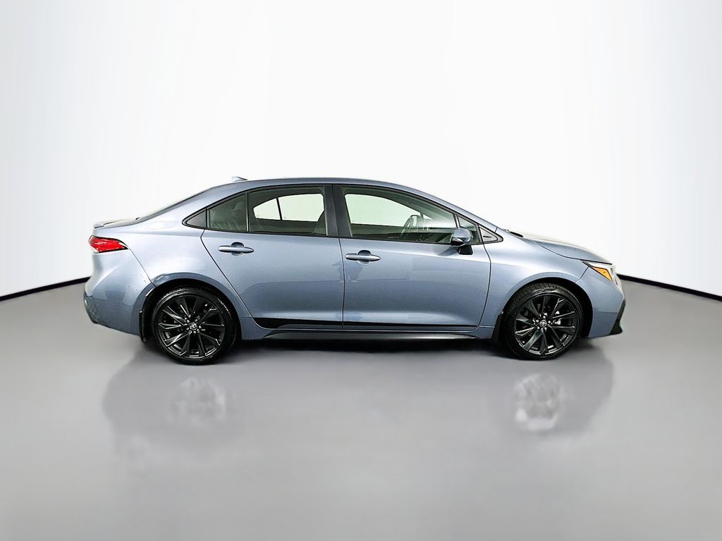 Thumbnail: 2024 Toyota Corolla - 4