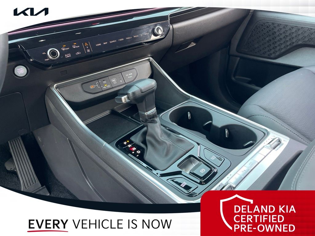 Used 2026 Kia Carnival Van