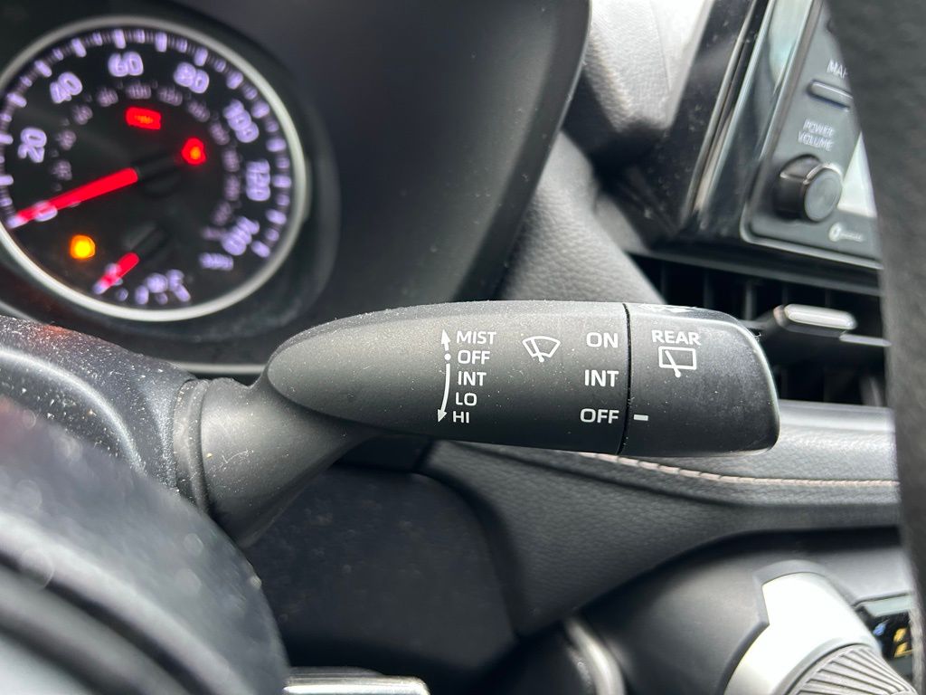 Thumbnail: 2020 Toyota RAV4 - 18