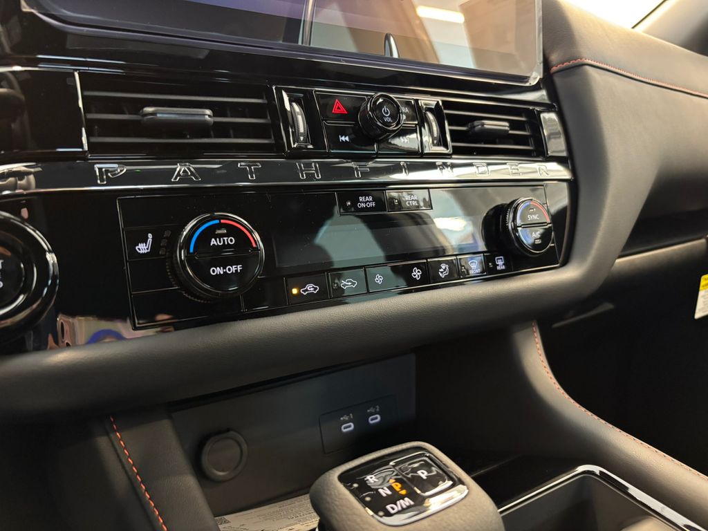 2026 Nissan Pathfinder Rock Creek