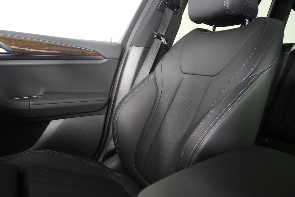 Thumbnail: 2023 BMW X3 - 28