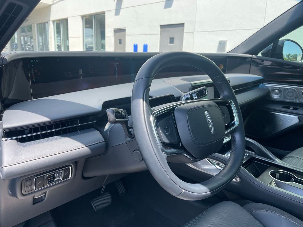 2024 Lincoln Nautilus Reserve 29