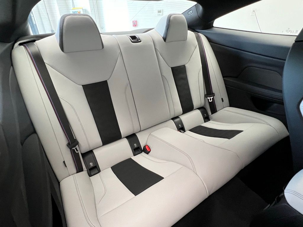 Thumbnail: 2026 BMW M4 - 8