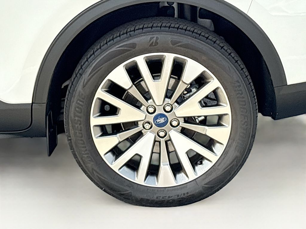 Thumbnail: 2022 Ford Escape - 31