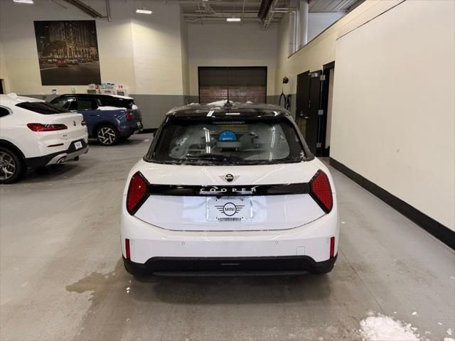 Thumbnail: 2026 MINI Cooper - 4