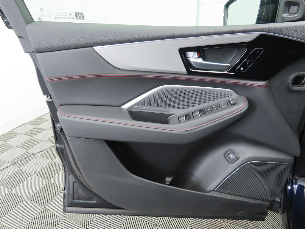 2025 Acura MDX Base 24