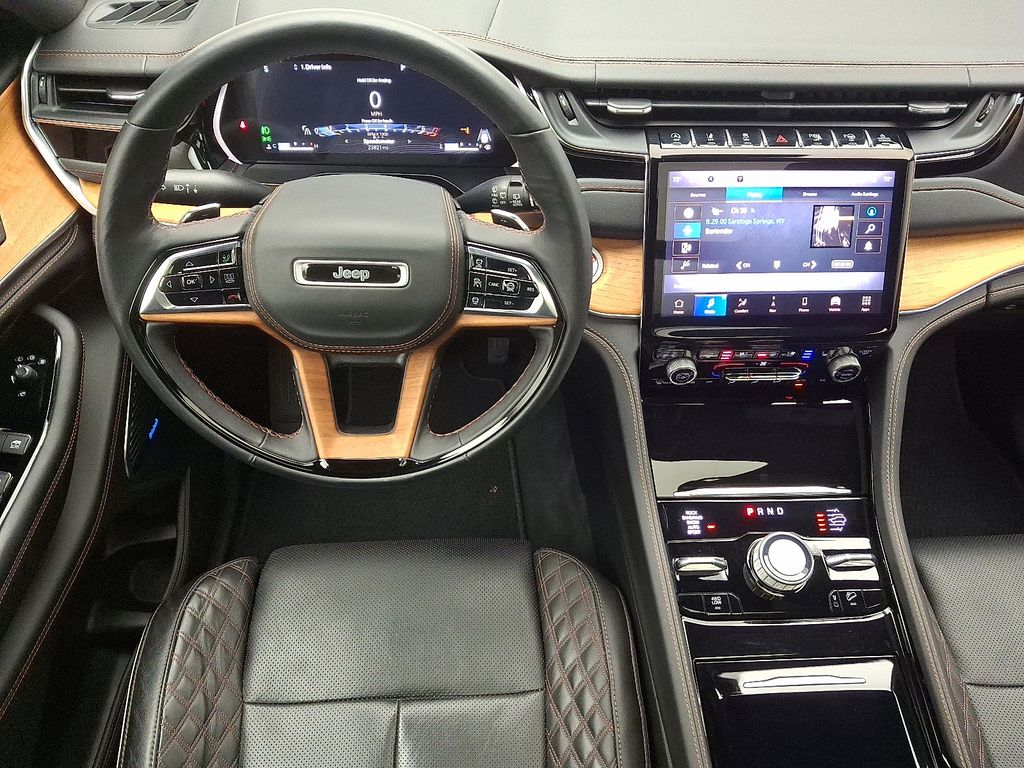 Thumbnail: 2023 Jeep Grand Cherokee - 12