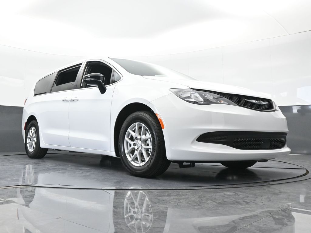 Used 2026 Bright White Clearcoat Chrysler LX image 60