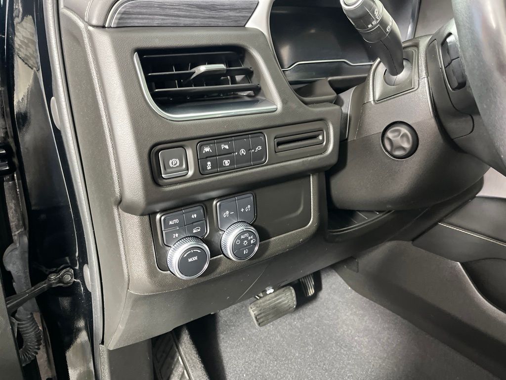 Thumbnail: 2022 GMC Yukon - 26