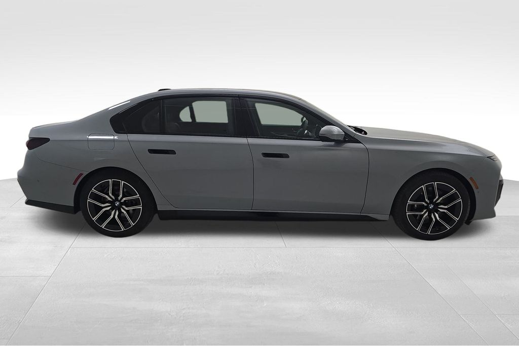 2026 Bmw 750e 750e xDrive photo 9