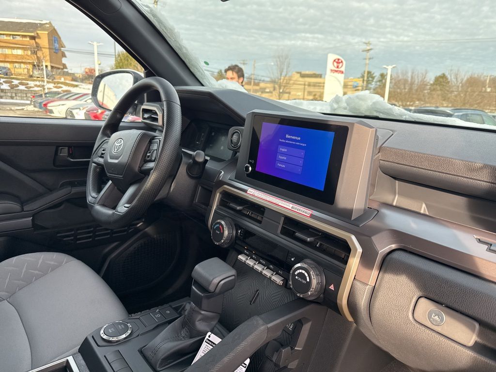 2026 Toyota Tacoma SR5 - Photo 6
