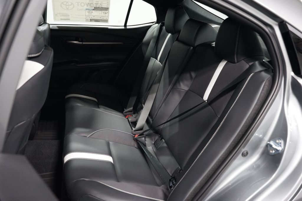 Thumbnail: 2025 Toyota Camry - 30
