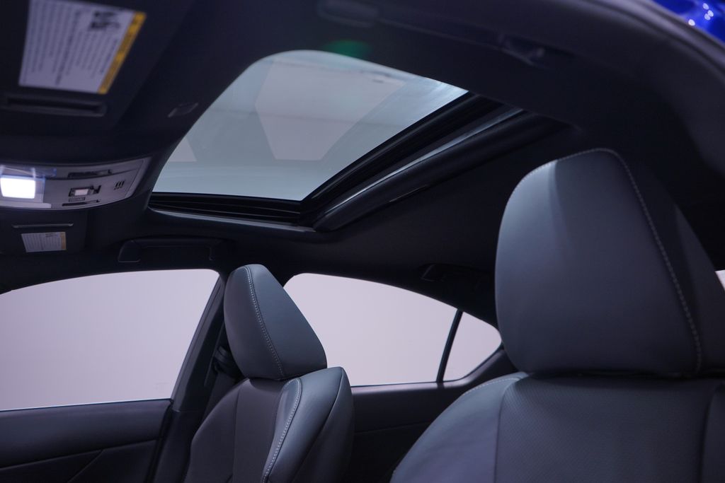 Thumbnail: 2022 Lexus IS - 8