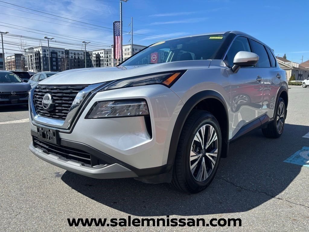 Brilliant Silver Metallic 2022 Nissan Rogue SV AWD SUV / Crossover All-Wheel Drive Continuously Variable Transmission