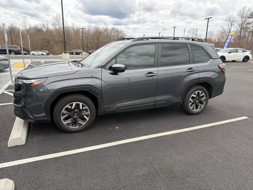 2025 Subaru Forester Premium Crossover AWD