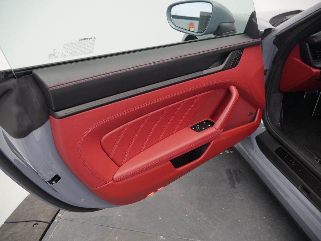 Thumbnail: 2024 Porsche 911 - 17