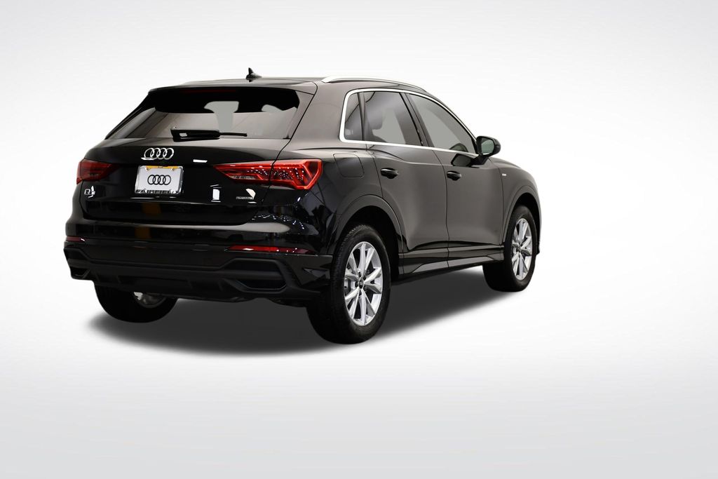 Thumbnail: 2025 Audi Q3 - 5