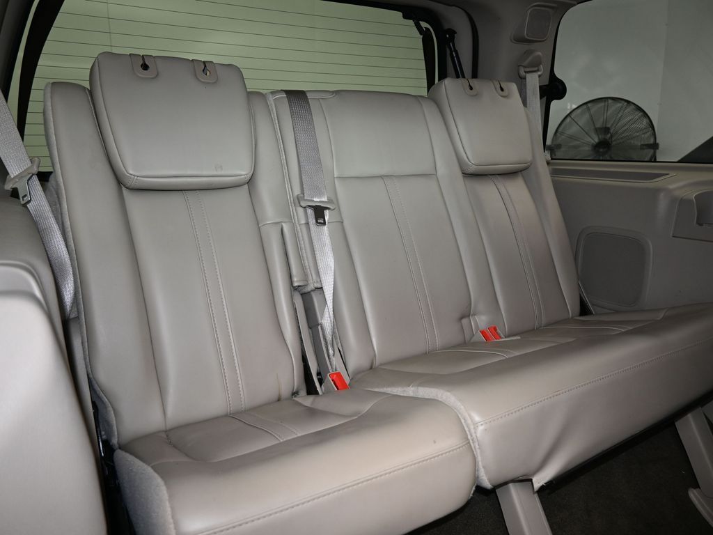 Used 2016 Midnight Lincoln Select image 48