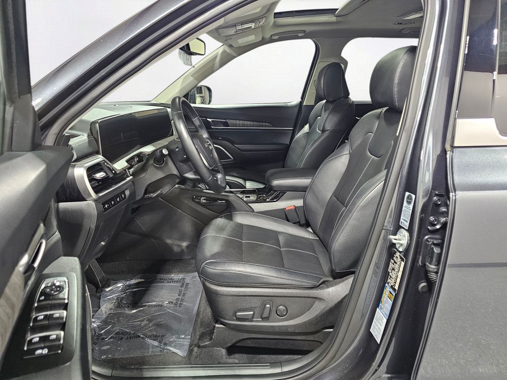 Used 2024 Gray Kia EX image 21