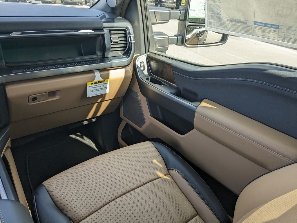 2025 Ford F-250 Super Duty Lariat