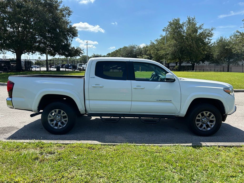 Thumbnail: 2018 Toyota Tacoma - 6