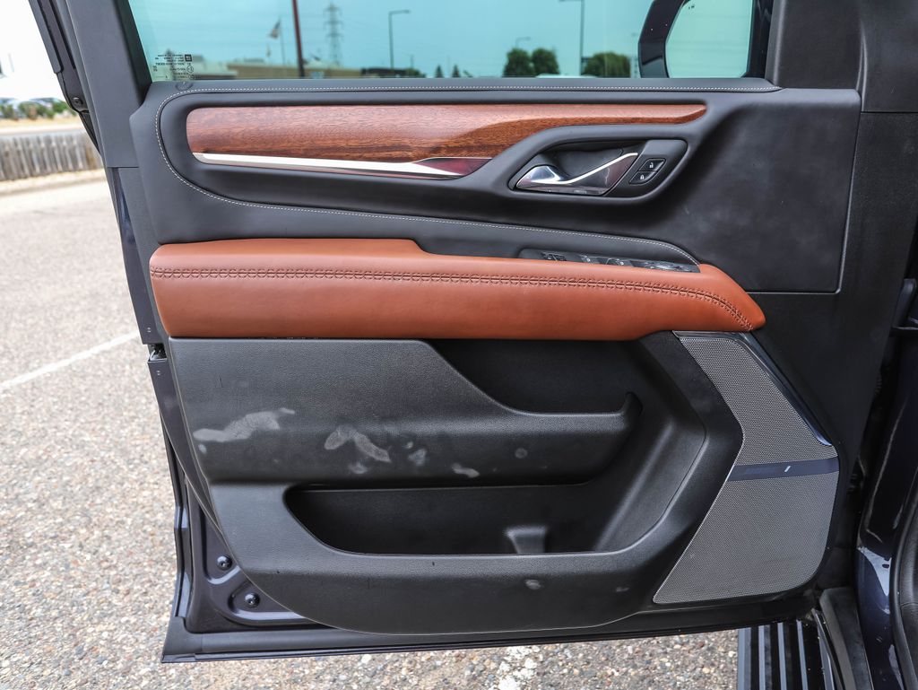 Thumbnail: 2023 GMC Yukon - 9