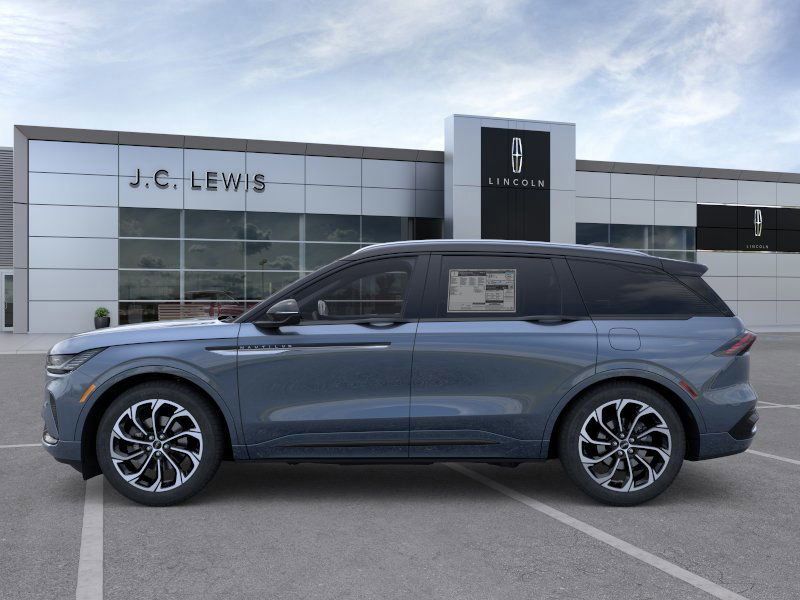 2025 Lincoln Nautilus Reserve
