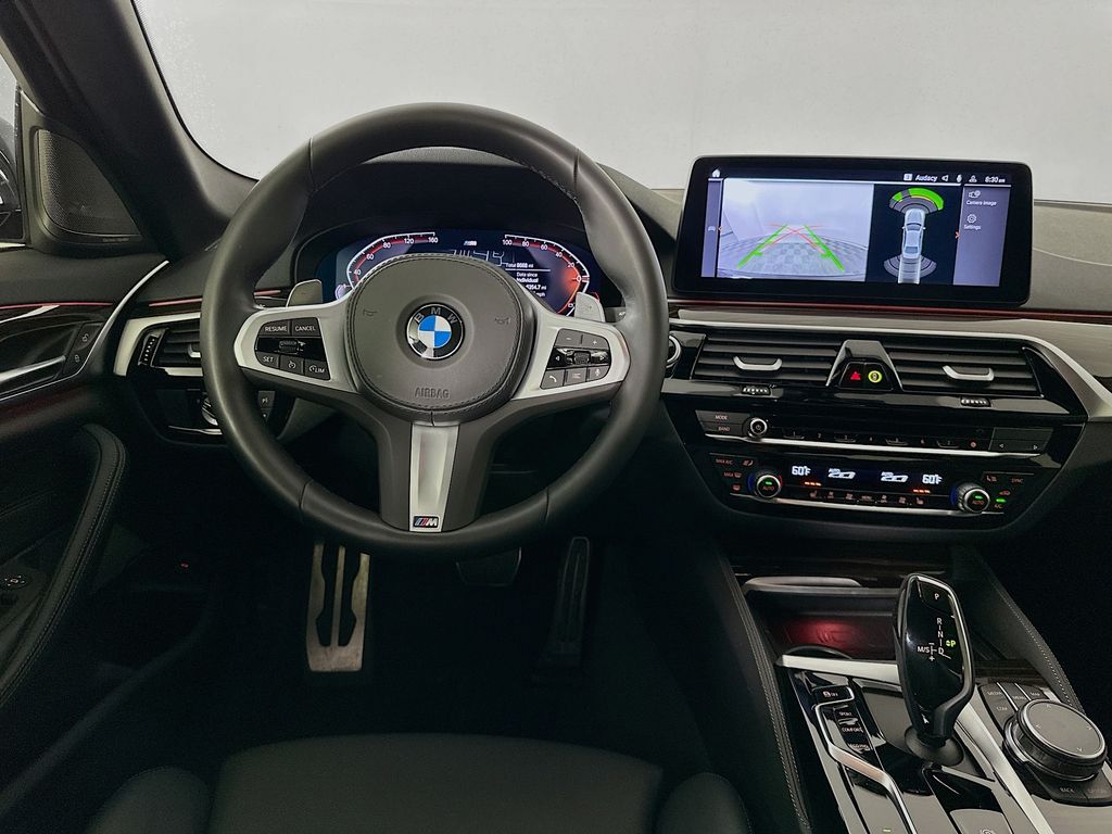 Thumbnail: 2023 BMW 5 Series - 23