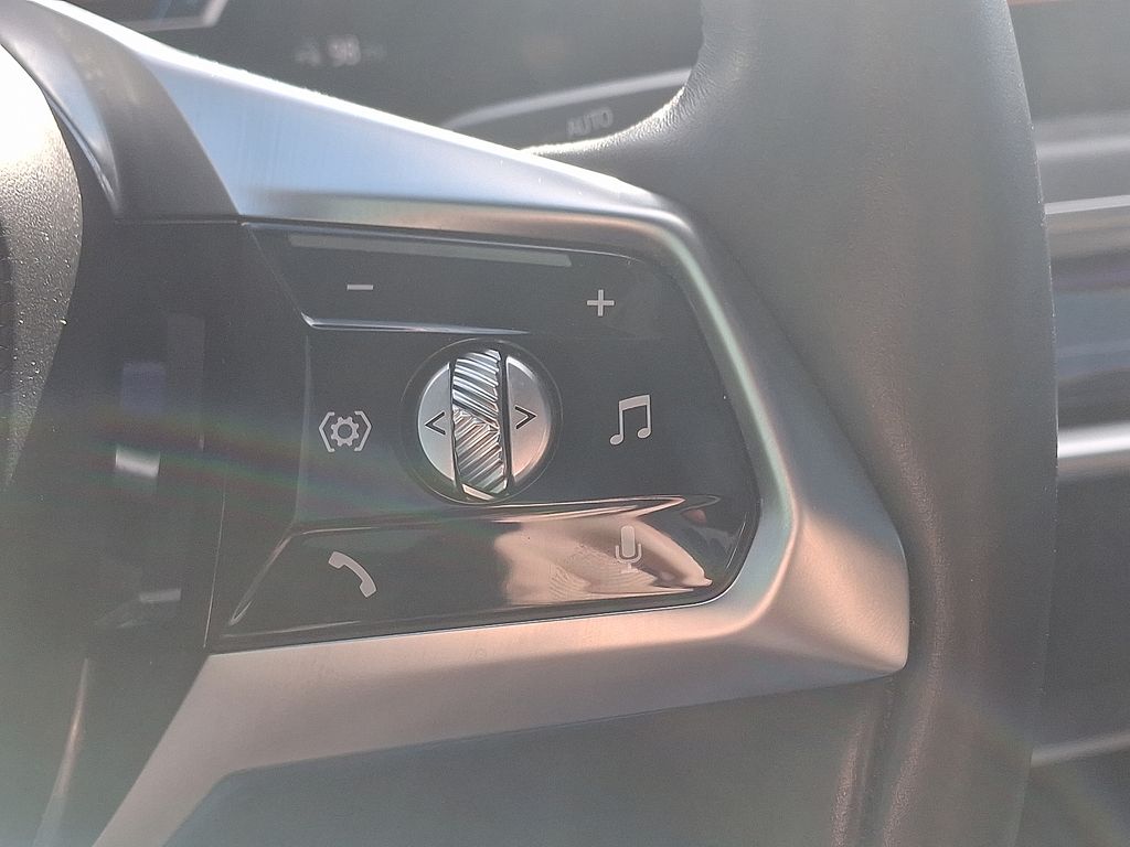 Thumbnail: 2023 BMW i7 - 23