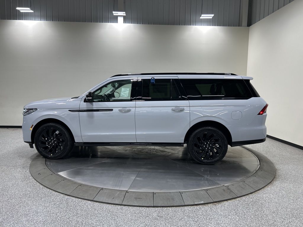 new 2026 Lincoln Navigator L car, priced at $111,115