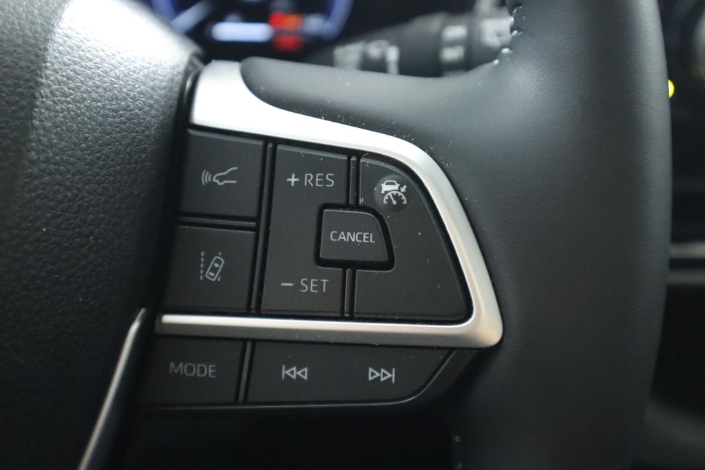 2024 Toyota Highlander Limited 12