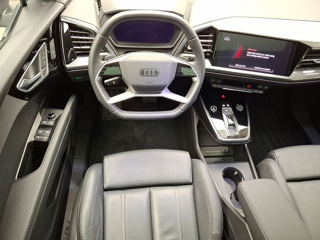 Thumbnail: 2023 Audi Q4 e-tron - 11