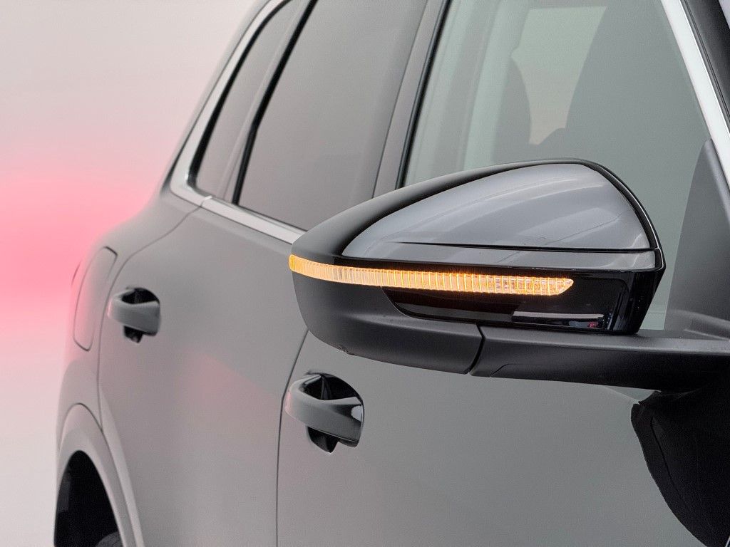 Thumbnail: 2025 Audi Q5 - 3