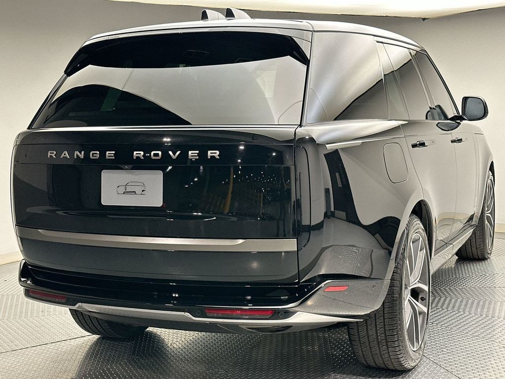 Thumbnail: 2024 Land Rover Range Rover - 11