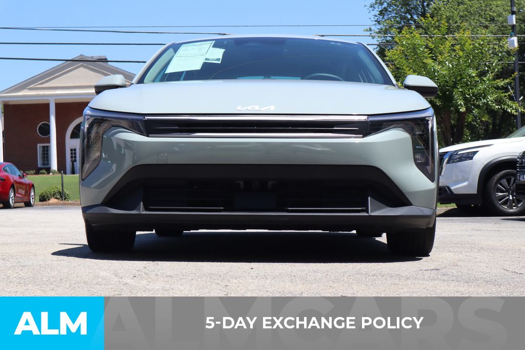 Used 2025 Blue Kia LXS image 4