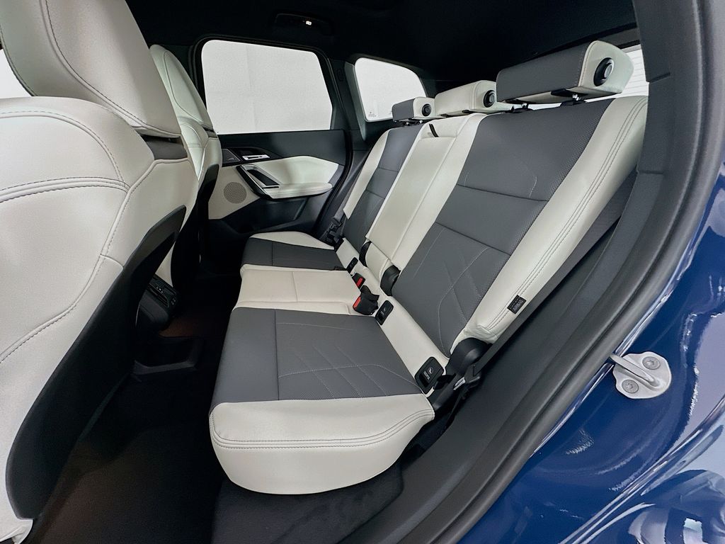 Thumbnail: 2026 BMW X1 - 17