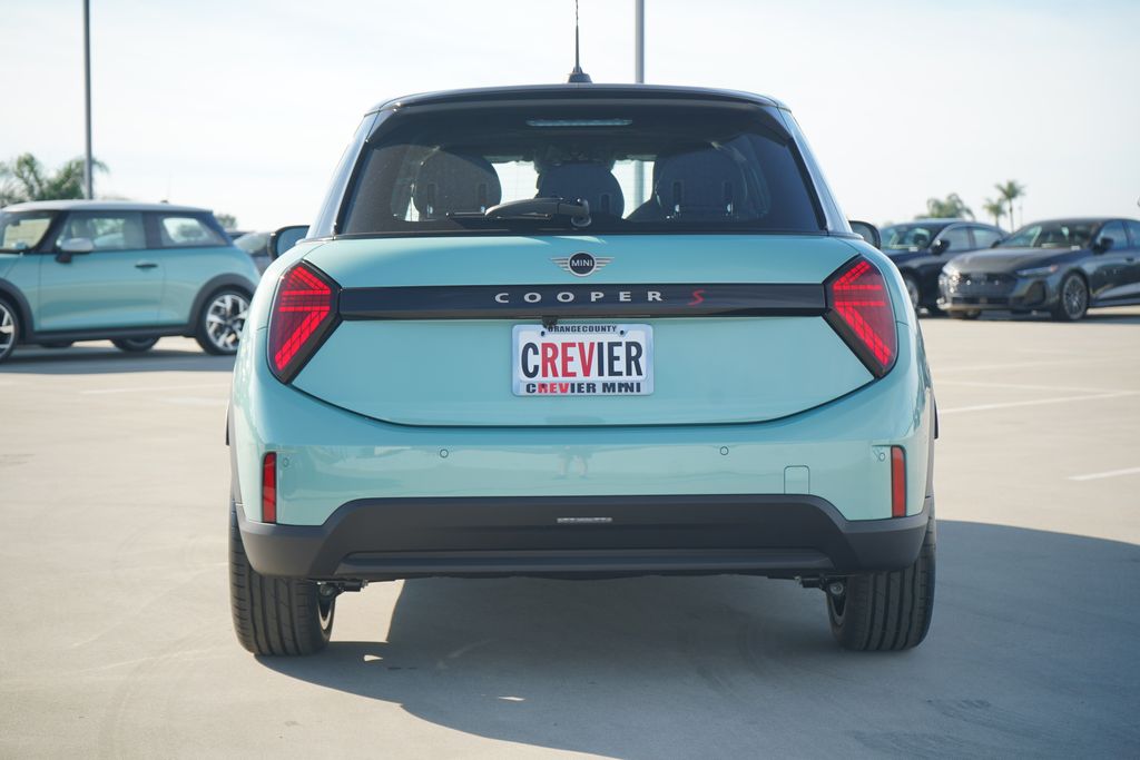 Thumbnail: 2026 MINI Cooper - 4