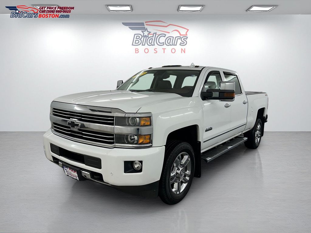 Summit White 2015 Chevrolet Silverado 2500HD High Country Crew Cab 4WD Pickup Truck Four-Wheel Drive 6-Speed Automatic Overdrive