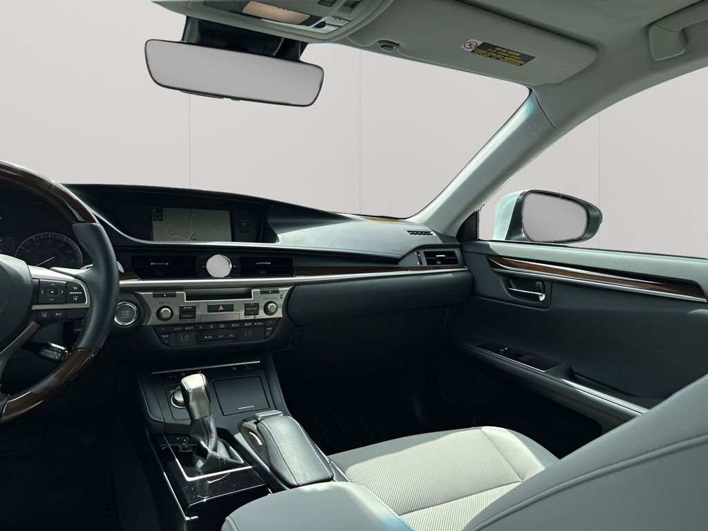 Used Car 2017 Lexus Es  350 For Sale Under $30,000 In Austin, Texas