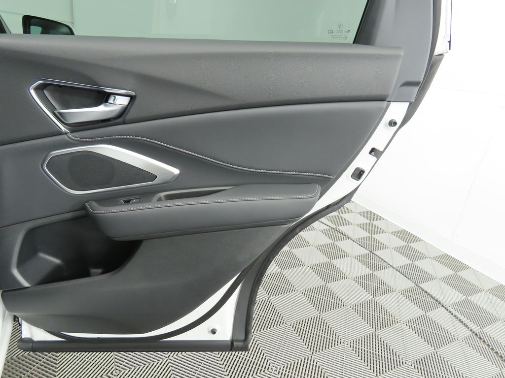 2025 Acura RDX Base 27