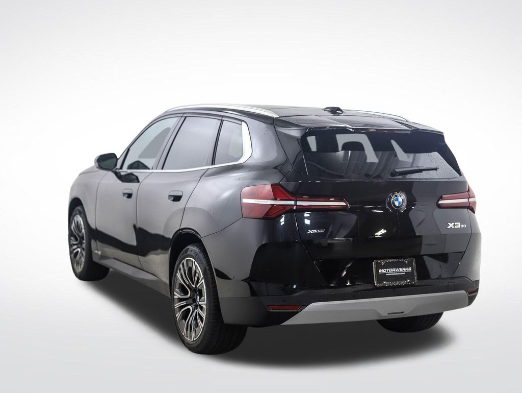 Thumbnail: 2026 BMW X3 - 3
