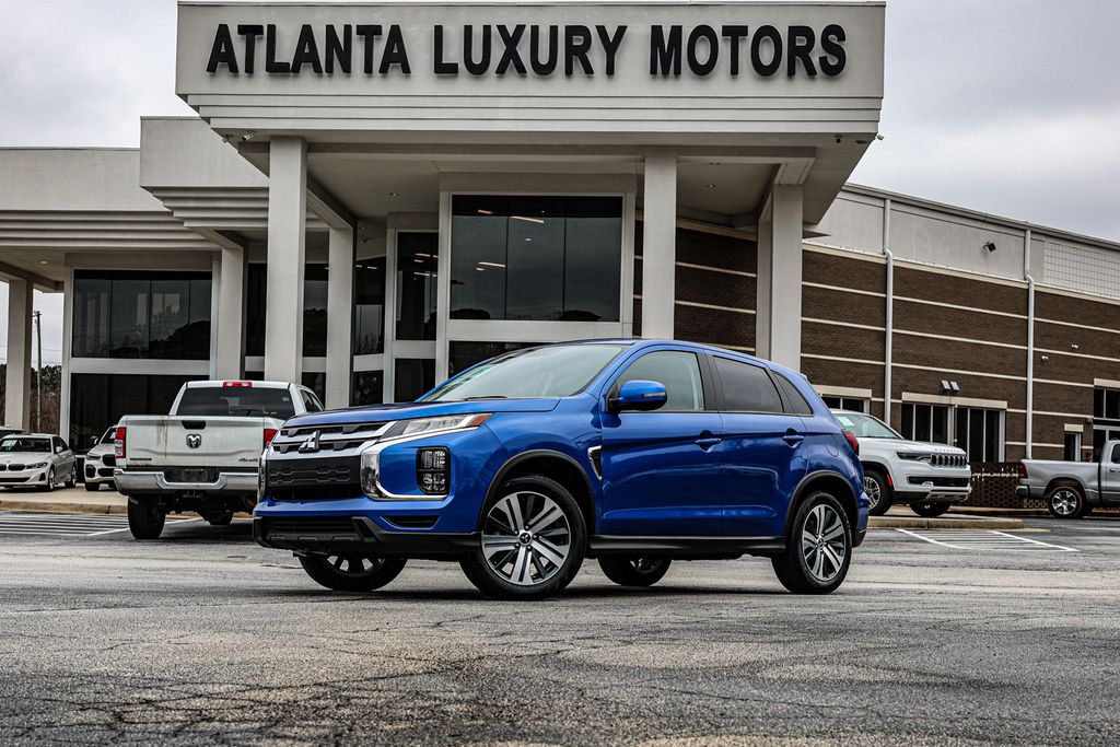 Used 2024 Blue Mitsubishi 2.0 SE image 2