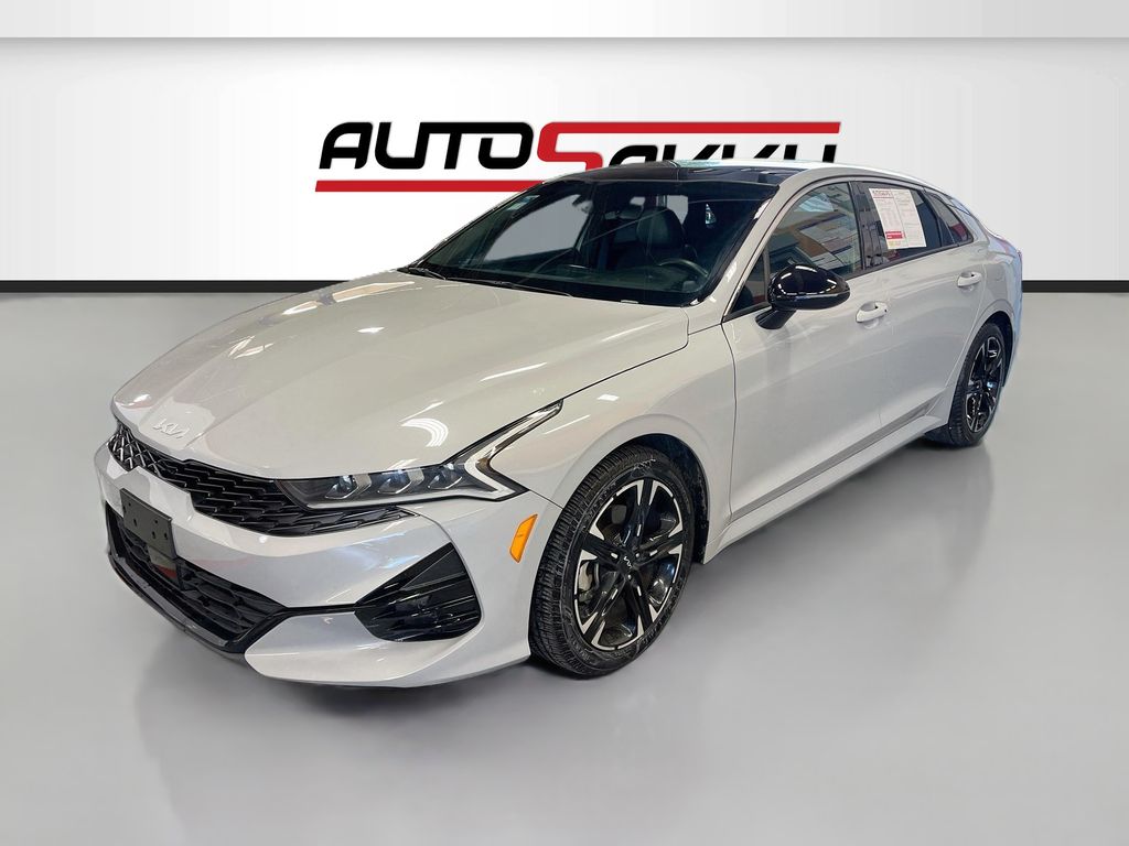 Used 2024 Wolf Gray Kia GT-Line image 3