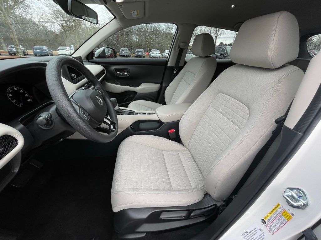 Thumbnail: 2025 Honda HR-V - 26