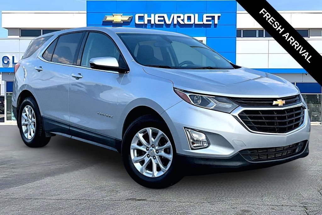 Silver Ice Metallic 2018 Chevrolet Equinox SUV / Crossover Front-Wheel Drive 6-Speed Automatic Overdrive